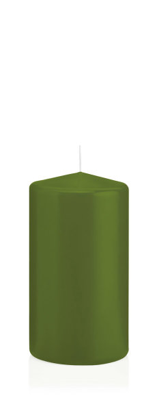 Stumpenkerzen mit Banderole Olive 130 x Ø 68 mm, 12 Stück